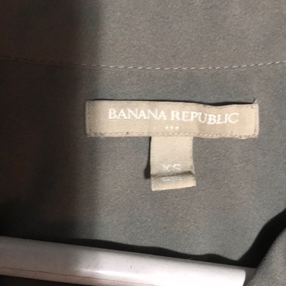 Banana Republic XS Gray button up - Picture 2 of 3